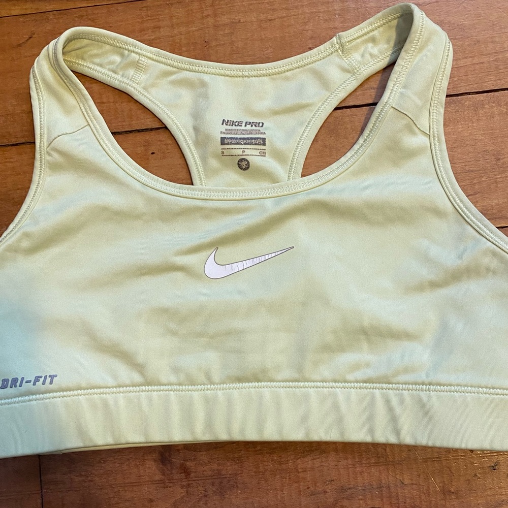 Nike Pro Sports Bra